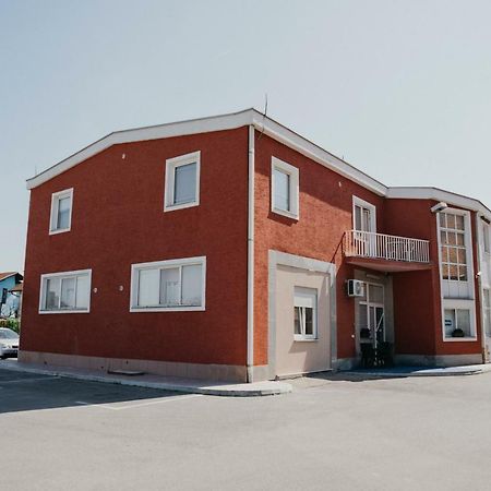 Guest House Sv. Nikola Dugo Selo 외부 사진