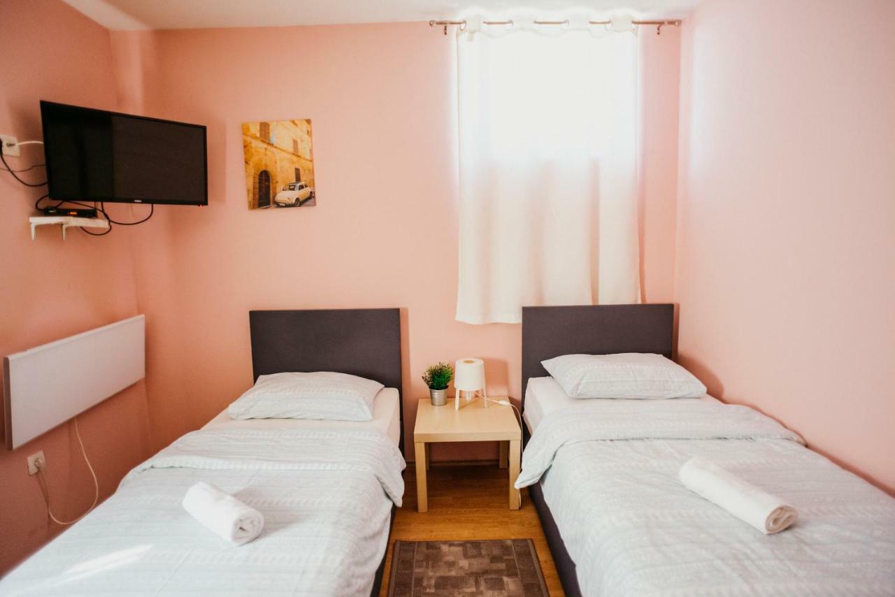 Guest House Sv. Nikola Dugo Selo 외부 사진