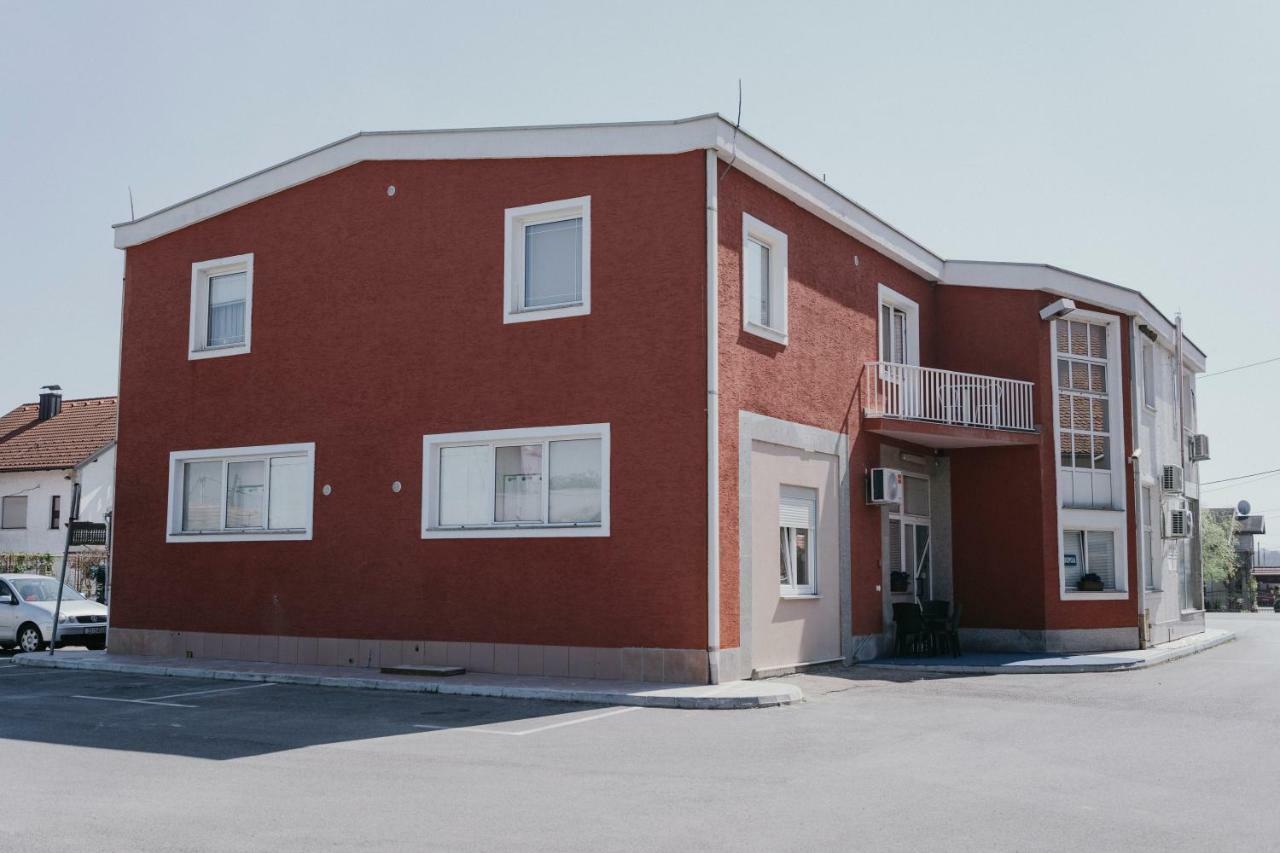 Guest House Sv. Nikola Dugo Selo 외부 사진