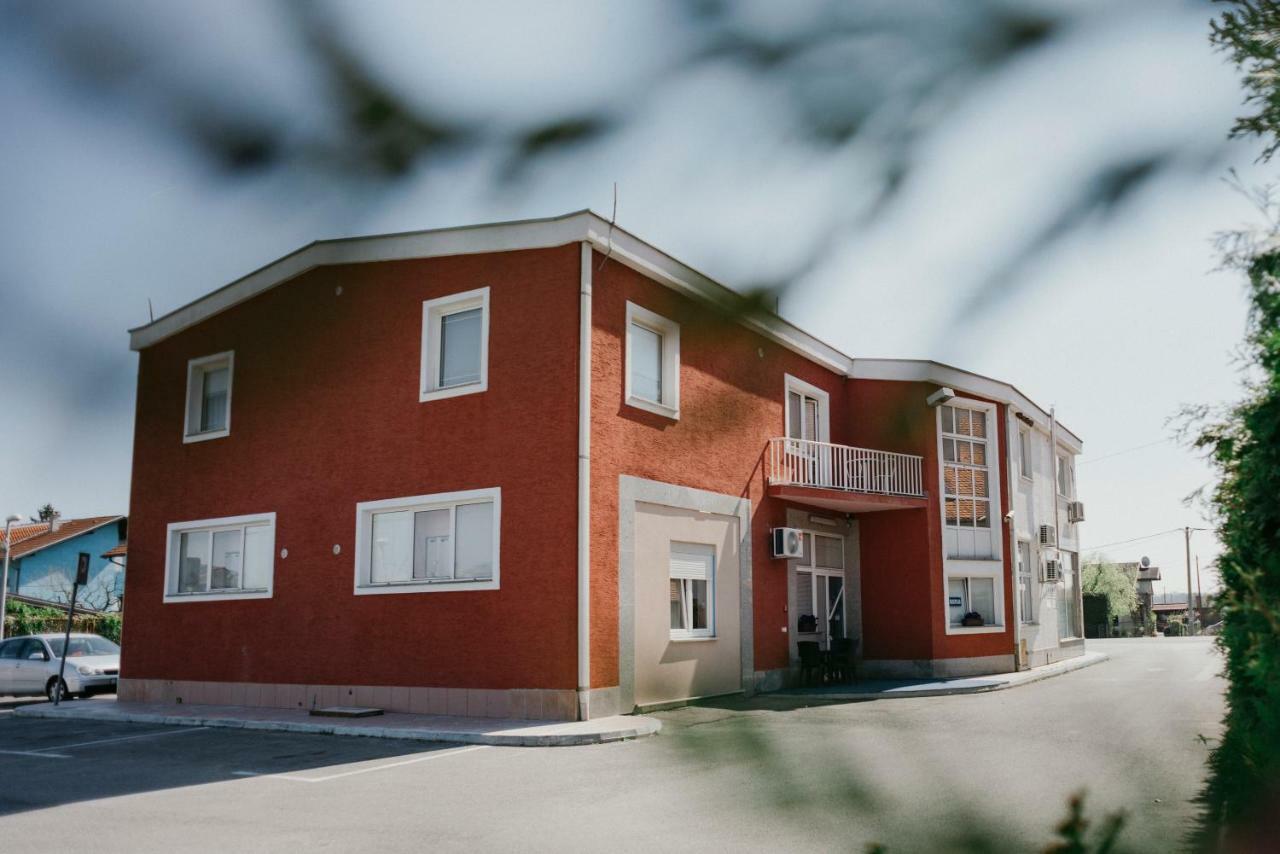 Guest House Sv. Nikola Dugo Selo 외부 사진