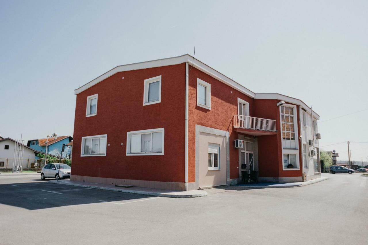 Guest House Sv. Nikola Dugo Selo 외부 사진
